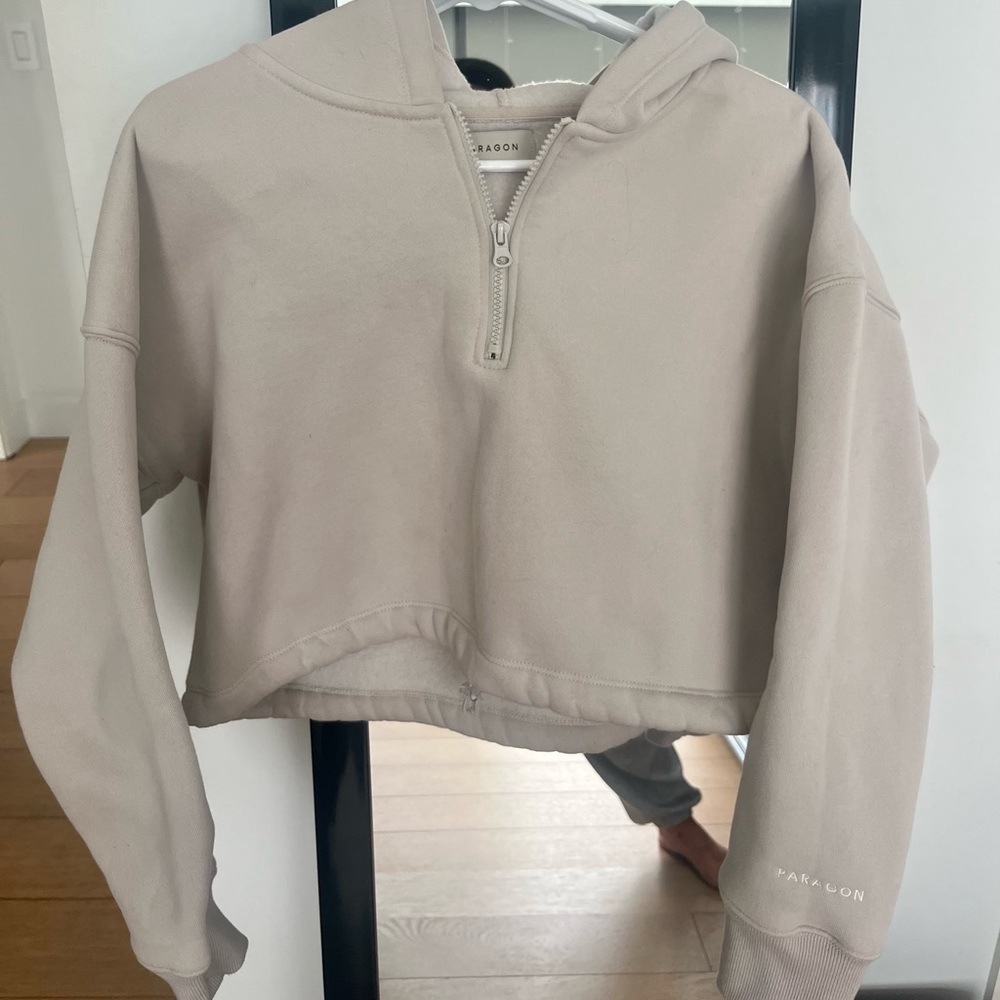 Paragon Fitwear Cropped Hoodie🧸